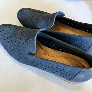 Brand new Clarks navy loafers! Size 8.5